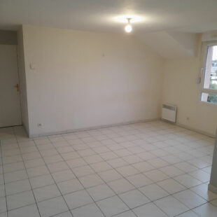 Appartement Lens 3 pièce(s) 61.50 m2 avec balcon + place de parking.