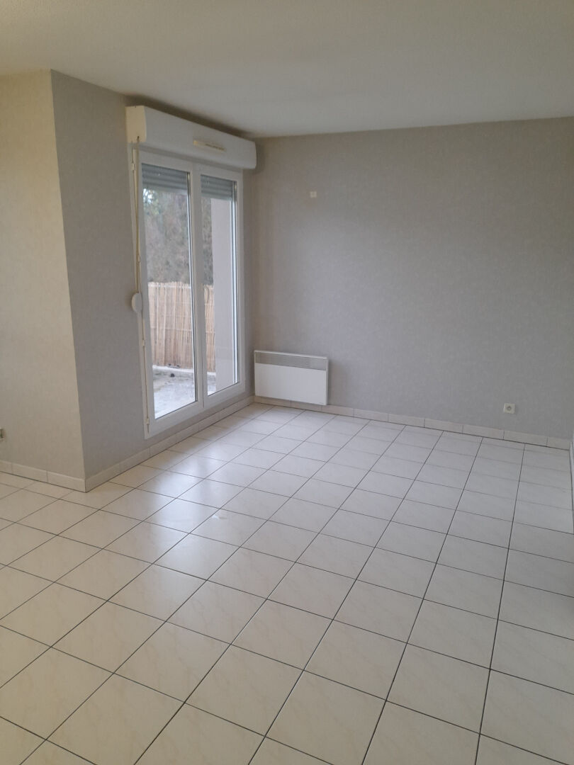 Appartement Lens 3 pièce(s) 61.50 m2 avec balcon + place de parking.