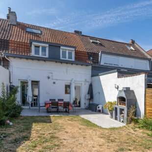 Exclusivité – Semi-flamande rénovée avec jardin exposé plein sud