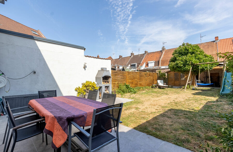 Exclusivité – Semi-flamande rénovée avec jardin exposé plein sud