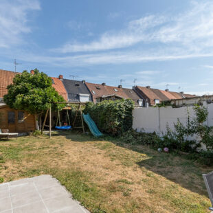 Exclusivité – Semi-flamande rénovée avec jardin exposé plein sud