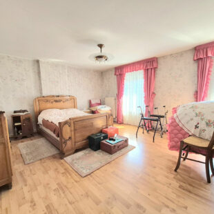Maison  de ville  sur 500 m²