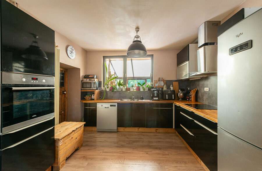 MAISON INDIVIDUELLE AVEC GARAGE