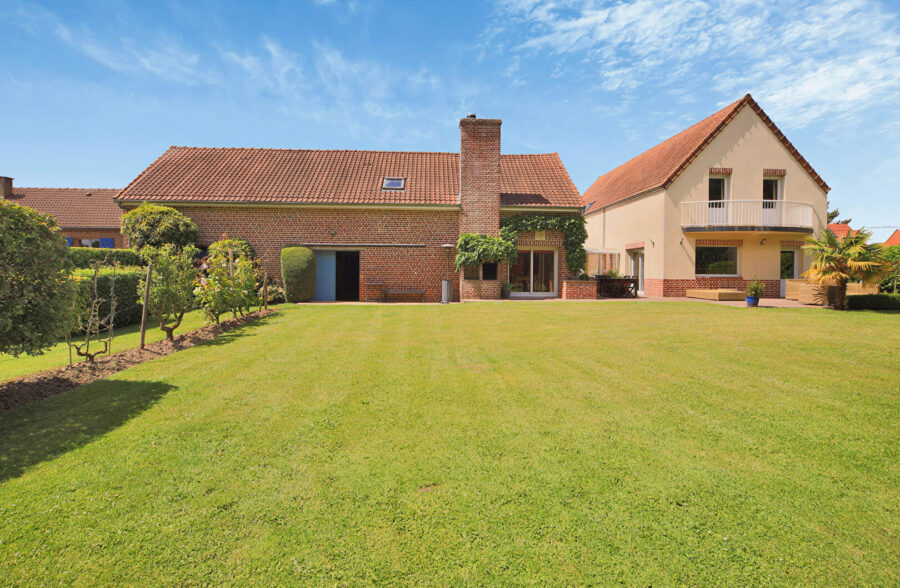 Maison Haillicourt 10 pièce(s) 300 m2