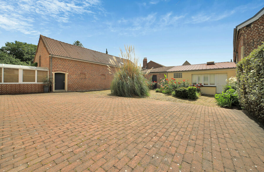 Maison Haillicourt 10 pièce(s) 300 m2