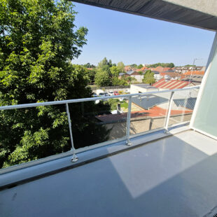 T3 récent avec balcon et stationnement dans un secteur recherché WATTIGNIES
