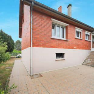 Maison individuelle avec sous sol complet