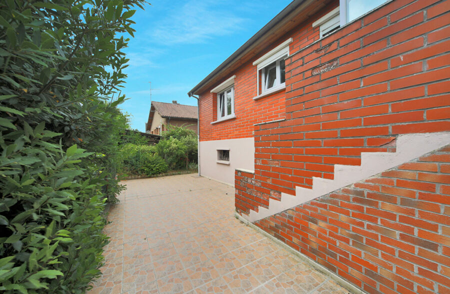 Maison individuelle avec sous sol complet