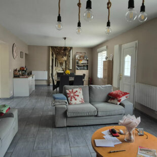 Maison Setques 4 pièce(s) 140 m2
