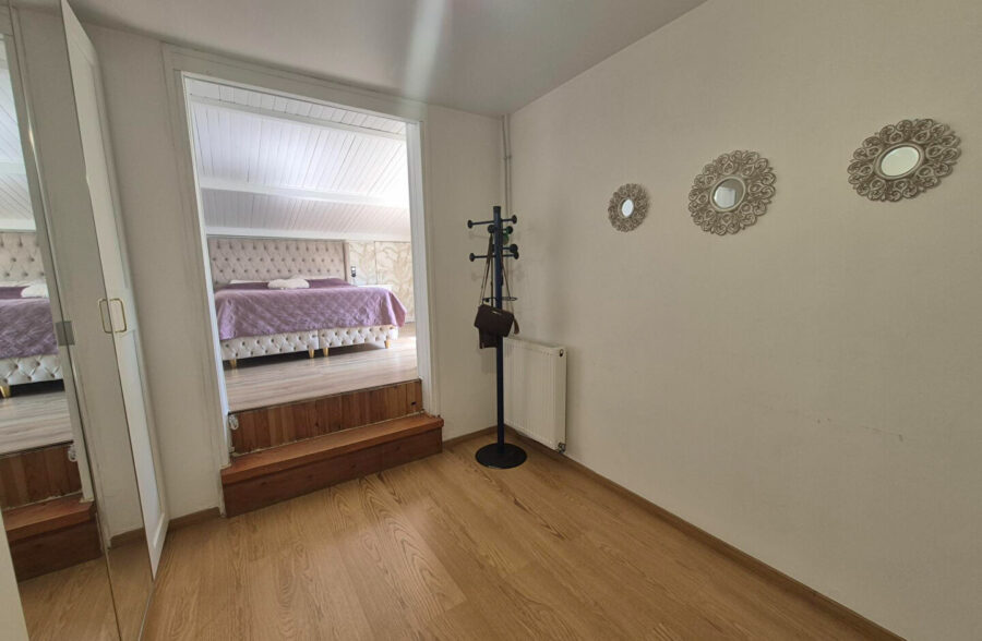Plain pied individuel, 4 chambres, jardin et garages