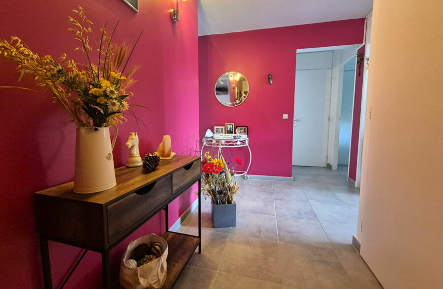 APPARTEMENT 2 CHAMBRES EN HYPER CENTRE