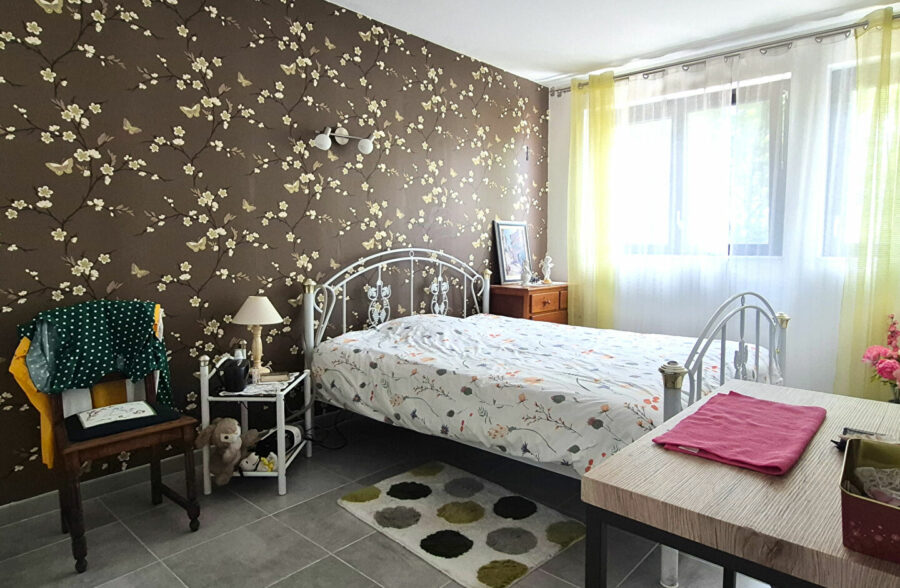 APPARTEMENT 2 CHAMBRES EN HYPER CENTRE