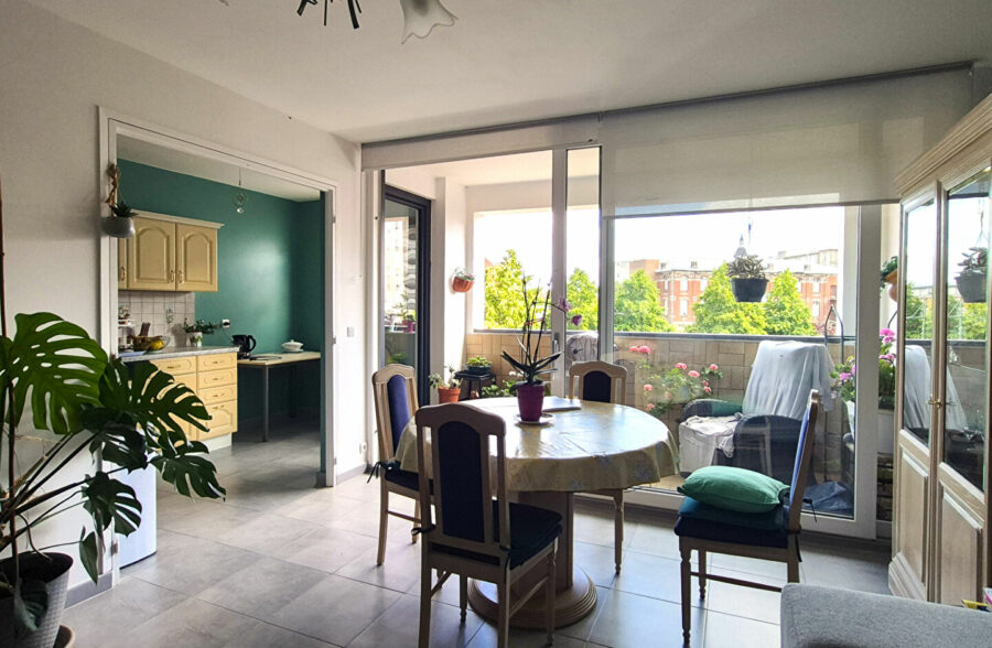 APPARTEMENT 2 CHAMBRES EN HYPER CENTRE