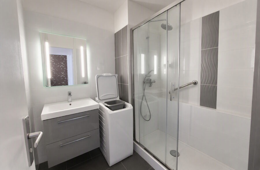 APPARTEMENT 2 CHAMBRES EN HYPER CENTRE