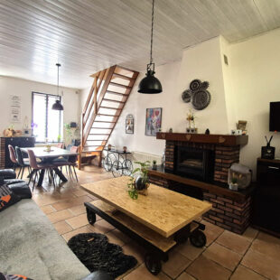 JOLIE MAISON AVEC BELLE TERRASSE