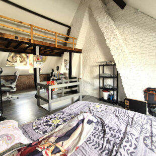JOLIE MAISON AVEC BELLE TERRASSE