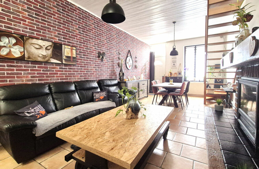 JOLIE MAISON AVEC BELLE TERRASSE