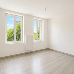 Maison semi mitoyenne entièrement rénovée de 80m²