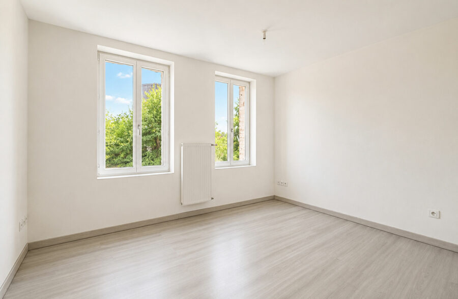 Maison semi mitoyenne entièrement rénovée de 80m²