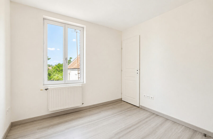 Maison semi mitoyenne entièrement rénovée de 80m²