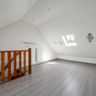 Maison semi mitoyenne entièrement rénovée de 80m²