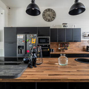 UNIQUEMENT CHEZ CITYA MELANTOIS RONCHIN : MAISON CONSTRUCTION 2014 – 4 CHAMBRES – JARDIN – PARKING – 2 SALLES DE BAINS – LILLE LIMITE FACHES-THUMESNIL