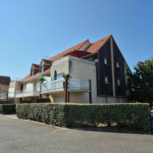 Appartement Berck 51.34 m2 , 2 chambres ,en rez de jardin avec place de parking .