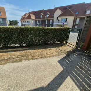 Appartement Berck 51.34 m2 , 2 chambres ,en rez de jardin avec place de parking .
