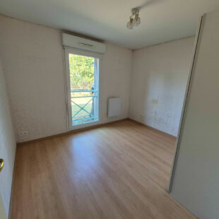 Appartement Berck 51.34 m2 , 2 chambres ,en rez de jardin avec place de parking .