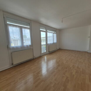 Appartement Lens 4 pièce(s) 74,69 m2 avec balcon +cave.