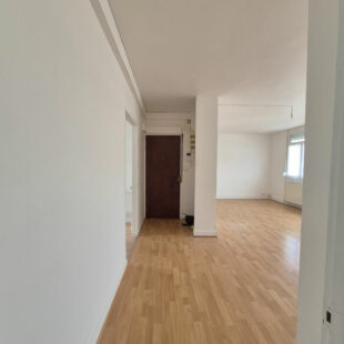 Appartement Lens 4 pièce(s) 74,69 m2 avec balcon +cave.