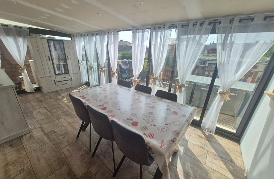 Maison semi individuelle: 3 chambres, jardin, garage