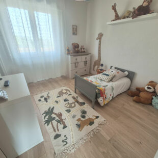 Maison semi individuelle: 3 chambres, jardin, garage