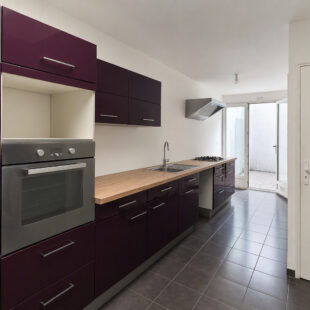 A VENDRE !! Roubaix Gare & Université ! Maison 110 m², 4 chambres, cour et terrasse, aucun travaux ! 146 500 € HAI !!!