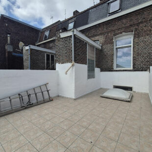 A VENDRE !! Roubaix Gare & Université ! Maison 110 m², 4 chambres, cour et terrasse, aucun travaux ! 146 500 € HAI !!!