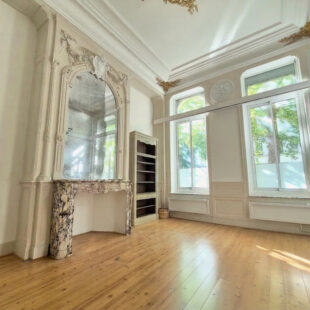 LILLE REPUBLIQUE – INKERMANN : TRES BEL APPARTEMENT TYPE 2 DE 65,57M² (63,46M² LOI CARREZ) AVEC CACHET / DOUBLE DESTINATION