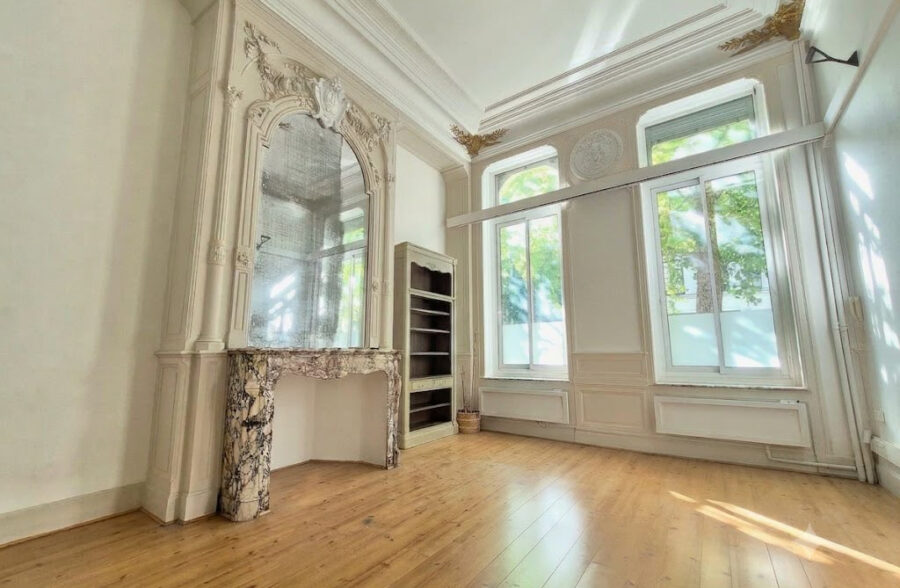 LILLE REPUBLIQUE – INKERMANN : TRES BEL APPARTEMENT TYPE 2 DE 65,57M² (63,46M² LOI CARREZ) AVEC CACHET / DOUBLE DESTINATION