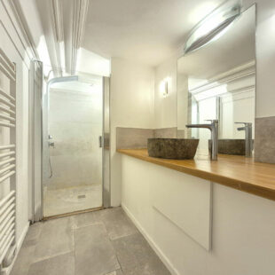 LILLE REPUBLIQUE – INKERMANN : TRES BEL APPARTEMENT TYPE 2 DE 65,57M² (63,46M² LOI CARREZ) AVEC CACHET / DOUBLE DESTINATION
