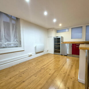 LILLE REPUBLIQUE – INKERMANN : TRES BEL APPARTEMENT TYPE 2 DE 65,57M² (63,46M² LOI CARREZ) AVEC CACHET / DOUBLE DESTINATION