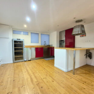 LILLE REPUBLIQUE – INKERMANN : TRES BEL APPARTEMENT TYPE 2 DE 65,57M² (63,46M² LOI CARREZ) AVEC CACHET / DOUBLE DESTINATION