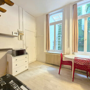 LILLE République: studio avec mezzanine