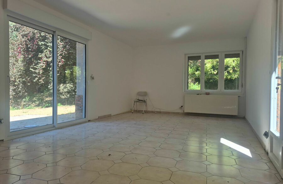 Maison Individuelle semi plain pied  3 chambres Jardin