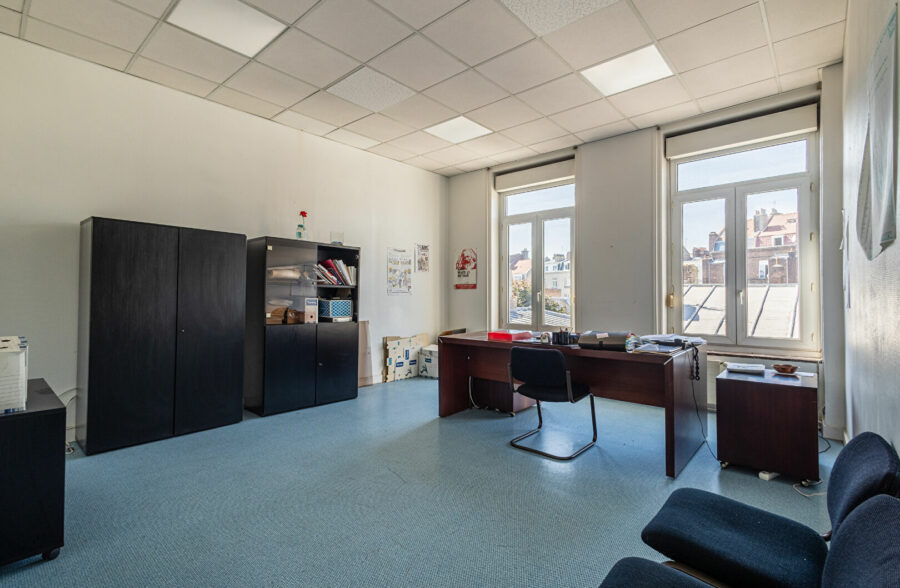 LILLE REPUBLIQUE – INKERMANN : IMMEUBLE DE BUREAUX DANS ANCIENNE MAISON D’HABITATION