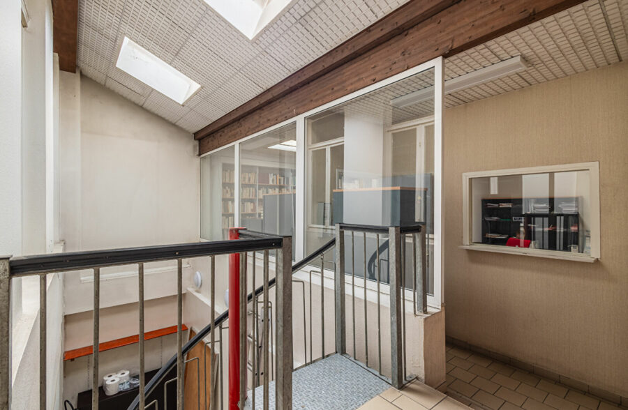 LILLE REPUBLIQUE – INKERMANN : IMMEUBLE DE BUREAUX DANS ANCIENNE MAISON D’HABITATION