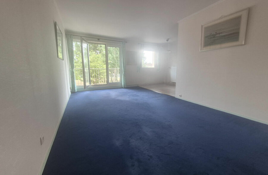 Appartement T3 parking et cave proche bourg