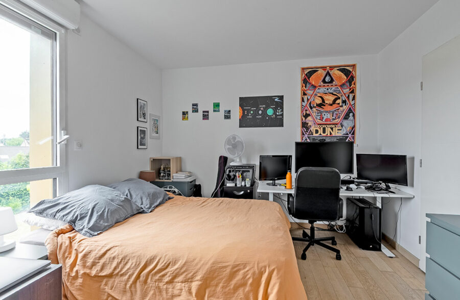 Appartement T2  résidence récente avec balcon et parking