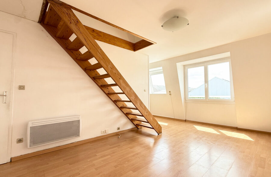 EXCLUSIVITE : DUPLEX  LILLE VAUBAN / LA CATHO PARKING PRIVATIF 1 CHAMBRE