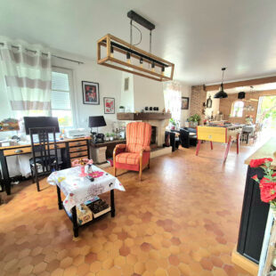 Semi-individuelle en quartier résidentiel – 4 chambres – Garage double – La Bassée
