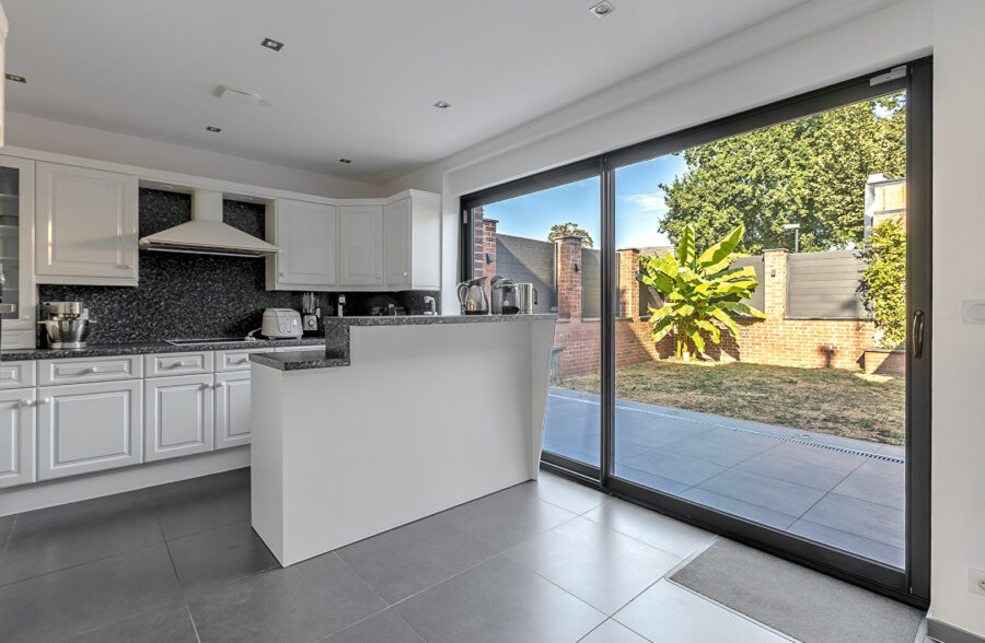 MAISON FAMILIALE IRREPROCHABLE 4 CHAMBRES JARDIN GARAGE