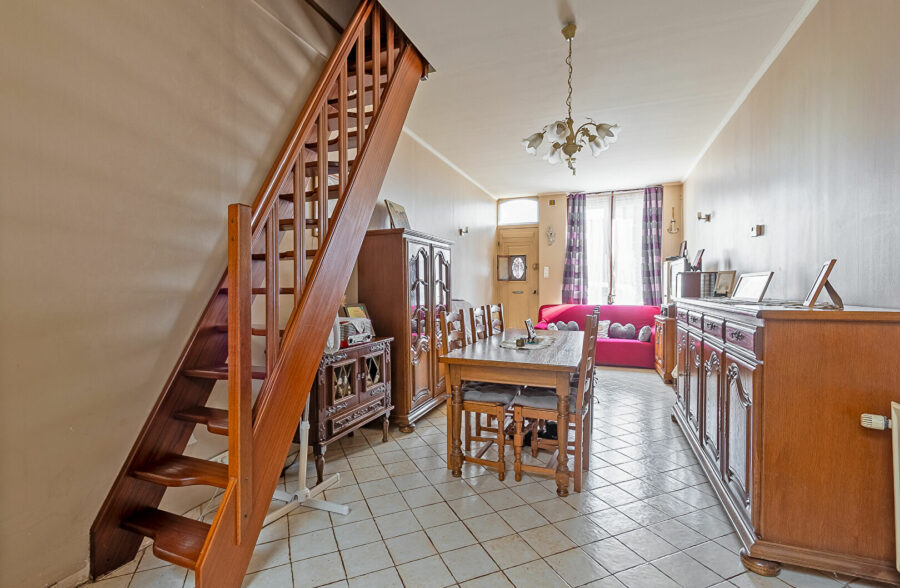 MAISON 1930 AVEC JARDIN DE VILLE PROCHE GARE